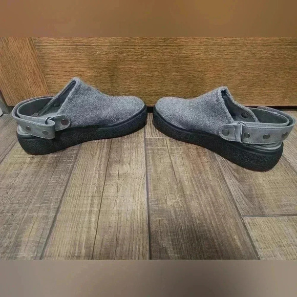 Rocket Dog Gray Mules Comfortable Slip-On Shoes - Picture 3 of 8